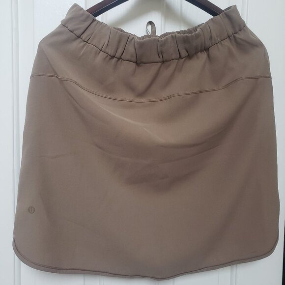 NWT- Lululemon On the Fly Skirt sz 10 - Picture 3 of 5
